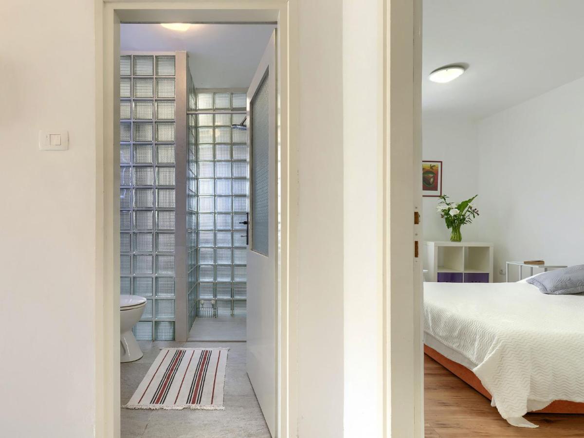 Apartment Laura By Interhome Pula Exteriör bild